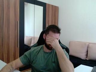 Darius Giles webcam model stream image