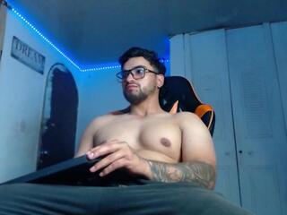 Chrys Harris webcam model stream image