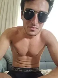 uhvr6ibx webcam model stream image