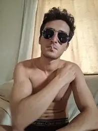 uhvr6ibx webcam model stream image