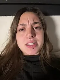 AlbaPetite webcam model stream image