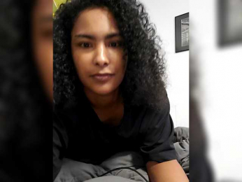 Yenesis webcam bongacams model stream image