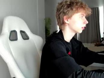 wawesuck webcam chaturbate model stream image