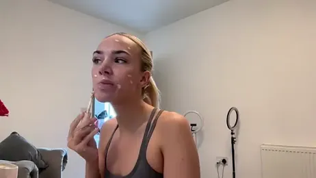 Naughtyblondex webcam model stream image