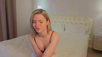 BridgetKaaz webcam model stream image