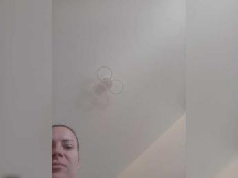 Silverrr32 webcam model stream image