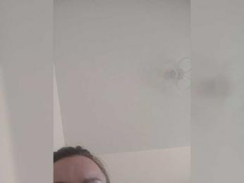 Silverrr32 webcam model stream image