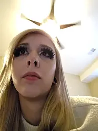 AmethystFoxx webcam model stream image