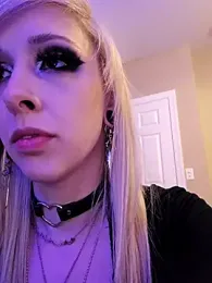 AmethystFoxx webcam model stream image