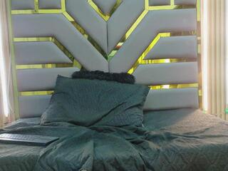 Yorby Maxx webcam model stream image