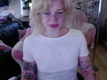 LolaHot webcam model stream image