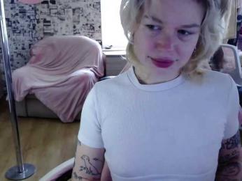 LolaHot webcam bongacams model stream image