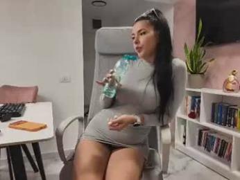 rrr1995 webcam model stream image