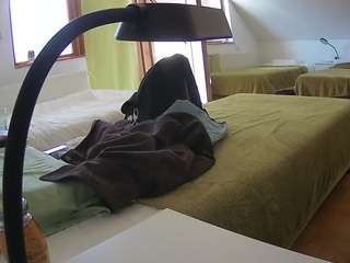 voyeurcam-julmodels-bed-2 webcam model stream image