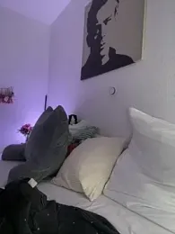 EllyNora webcam model stream image