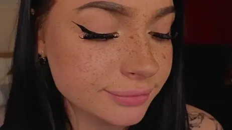 LisaaLiss webcam model stream image