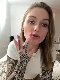 Goldi159 webcam model stream image