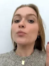 Goldi159 webcam model stream image