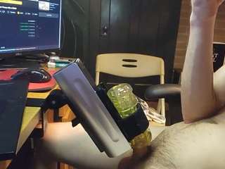 r3v01ut10n webcam model stream image