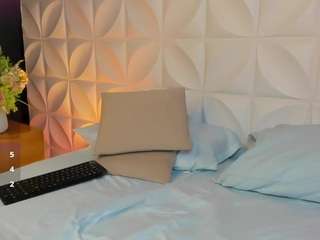 cielo-chenay webcam model stream image