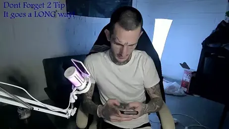 KumWithTheKommas webcam stripchat model stream image