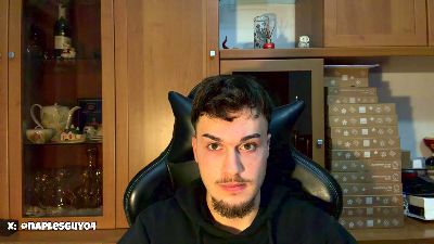 Hank_04 webcam model stream image