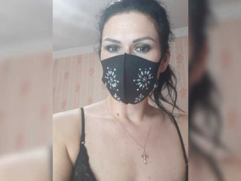 BlackCristal webcam model stream image