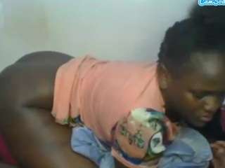 pretty-diva webcam model stream image