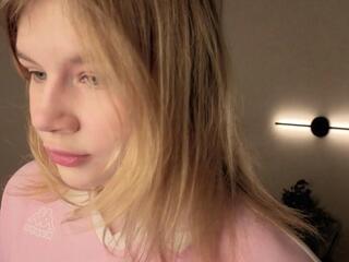 Edwina Crofoot webcam model stream image
