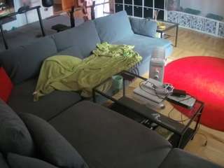 voyeurcam-julmodels-living-3 webcam model stream image