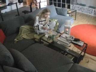 voyeurcam-julmodels-living-3 webcam model stream image