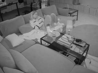 voyeurcam-julmodels-living-3 webcam model stream image