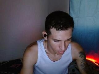Josue Magnon webcam model stream image