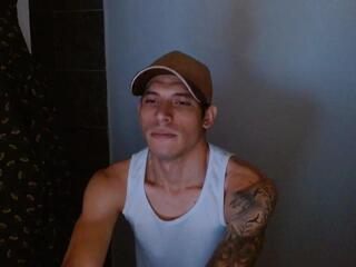 Josue Magnon webcam model stream image