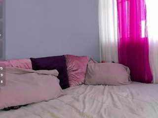 mollyybloom webcam model stream image