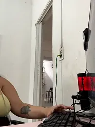 isanhaiaka webcam stripchat model stream image