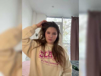 Chiculya webcam bongacams model stream image