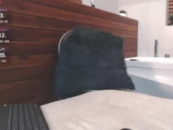 edward_maxx webcam model stream image