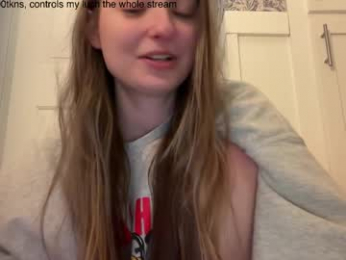 fantasyella webcam model stream image