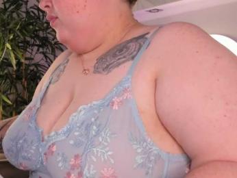 Sew-Sunny webcam model stream image