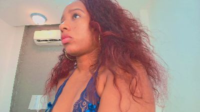 NahiaSoleil webcam model stream image