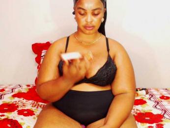 DivineBootyxxx webcam model stream image