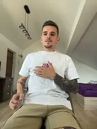 Huge_cock22cm webcam model stream image