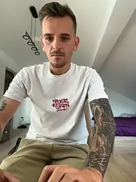 Huge_cock22cm webcam model stream image