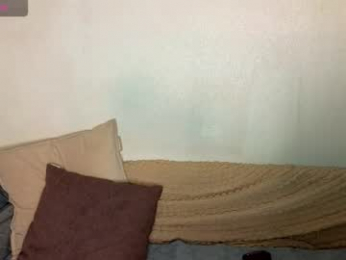 emilytrays webcam chaturbate model stream image