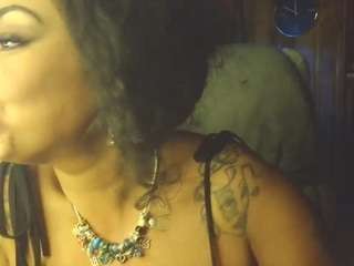 lushdiamondz webcam model stream image