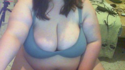 Maebis webcam model stream image