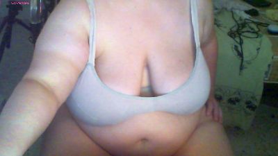 Maebis webcam model stream image