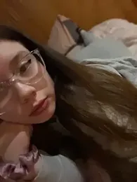 Lunissc_ webcam model stream image