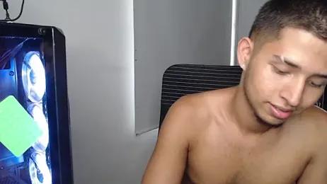 harold_18_ webcam stripchat model stream image